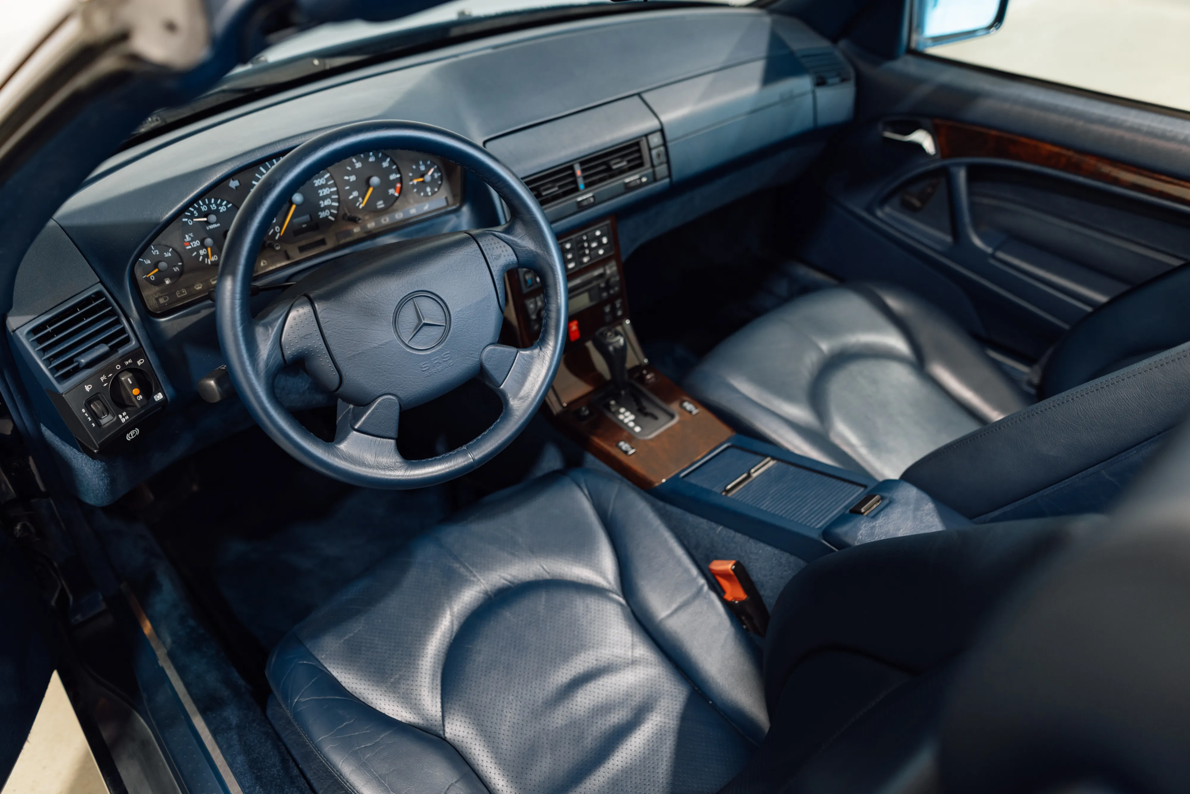 MB SL 320